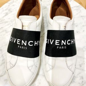 -SOLD- Givenchy women’s sneakers size 39.5